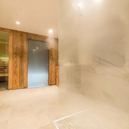 Stylish With Balcony Or Terrace Apartment *